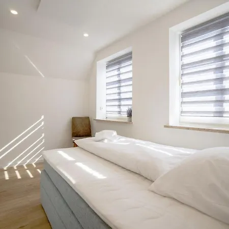 Nordstrander Kuestenlodge - Sonnenglueck *